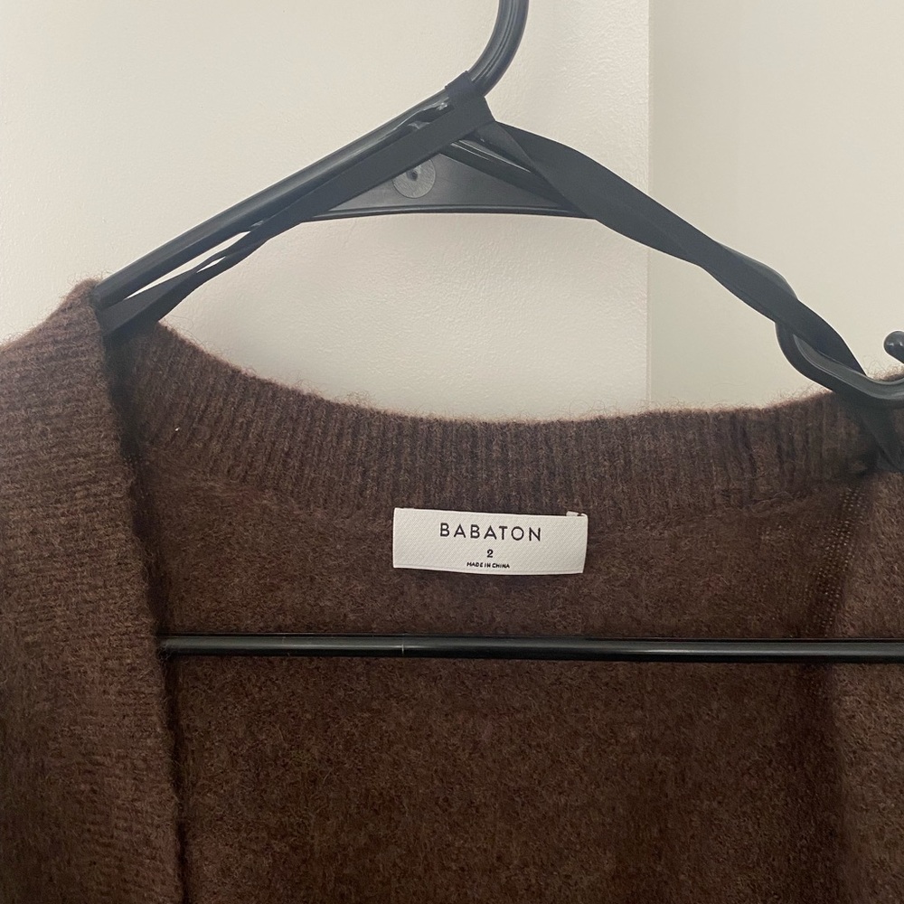 Aritzia Wool cropped Cardigan - Picture 3 of 5